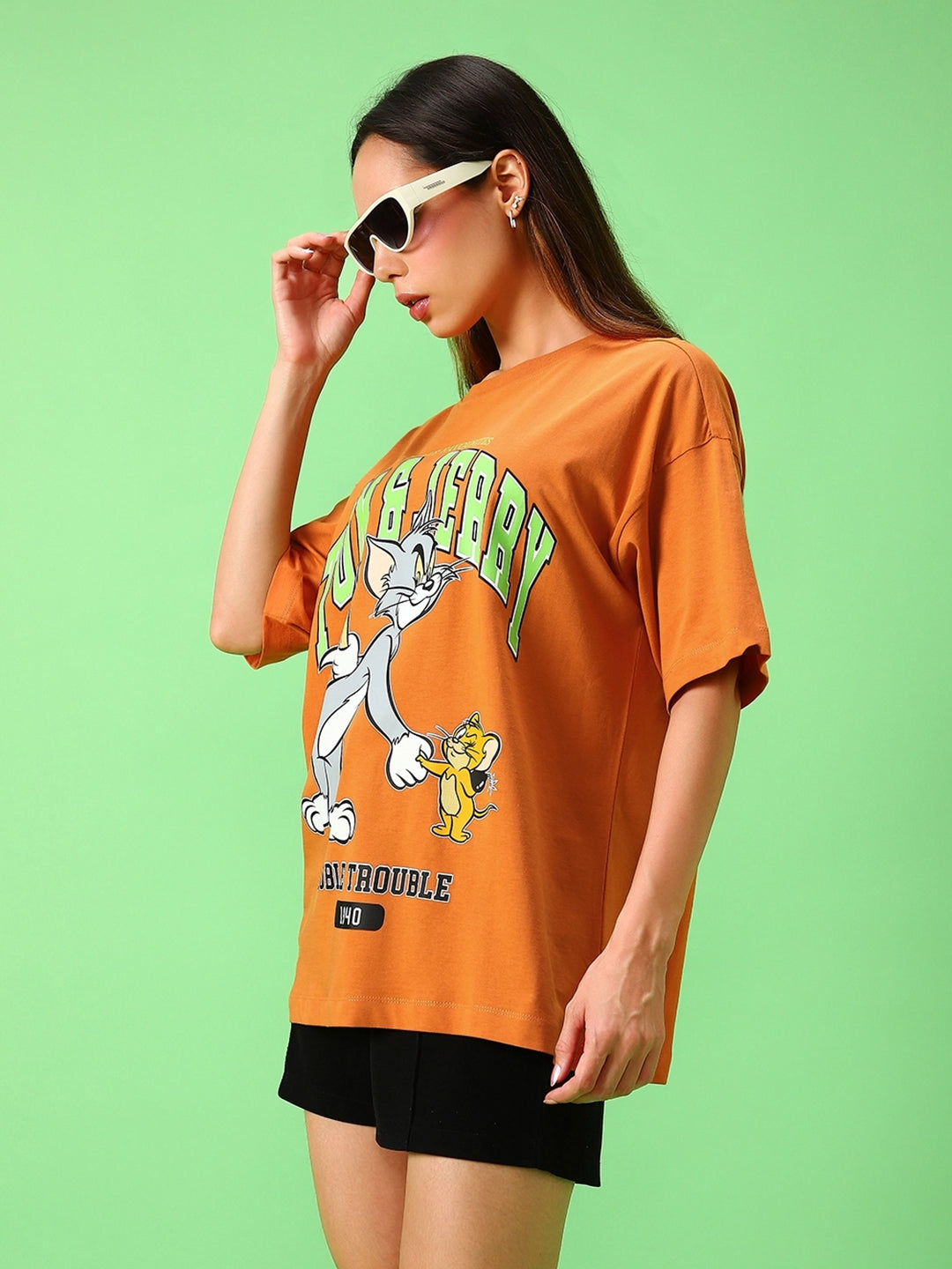 Women's Tom And jerry Oversized Black Graphic Tee